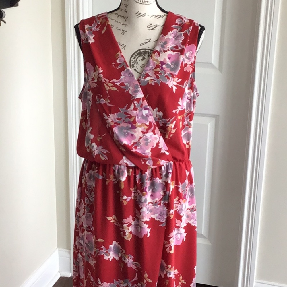 Allison Joy Red  Wrap Midi floral print Dress with V-Neck elastic waist Sz M